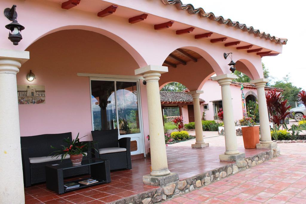 Bed and Breakfast Hacienda El Pinar Del Viento Villa de Leyva Exterior foto